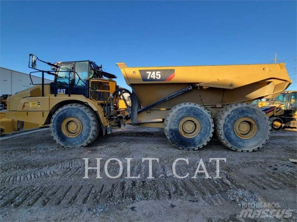 CAT 745 Wozidła przegubowe