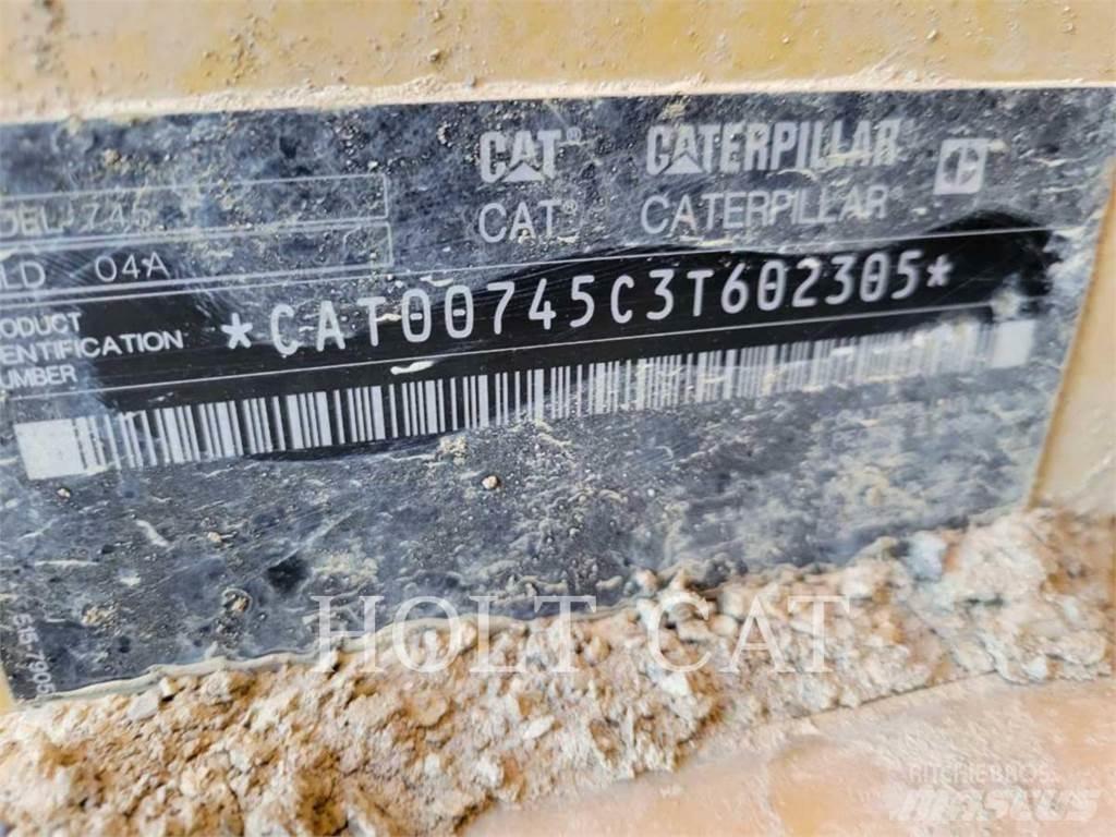 CAT 745 Wozidła przegubowe