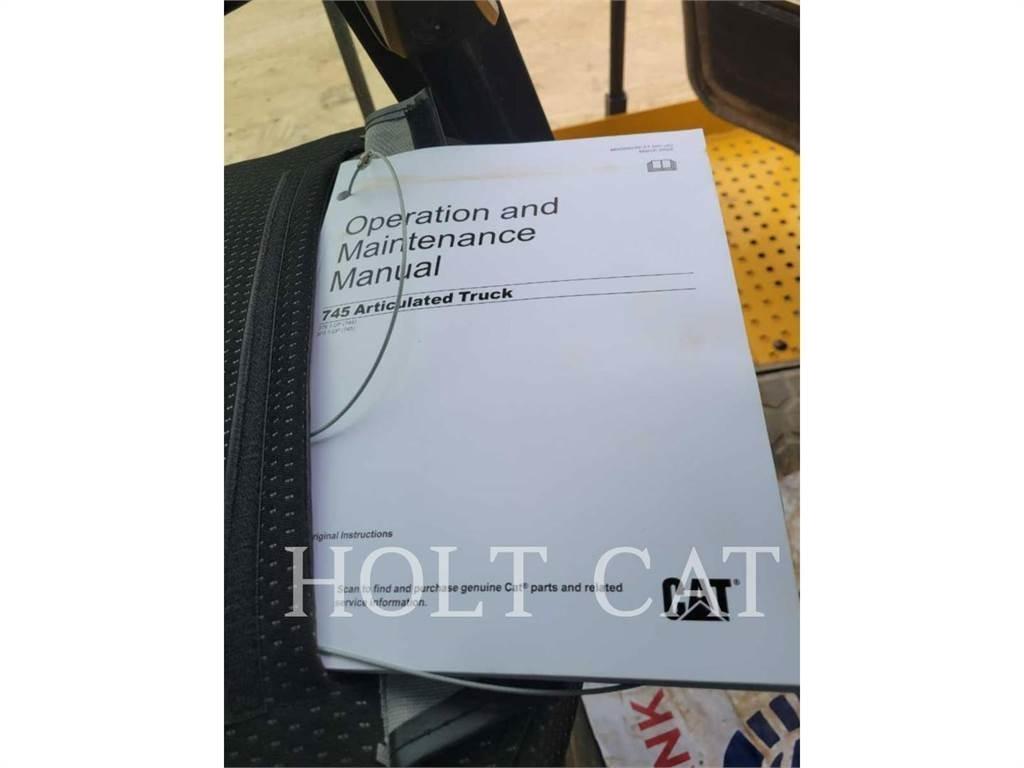 CAT 745 Wozidła przegubowe