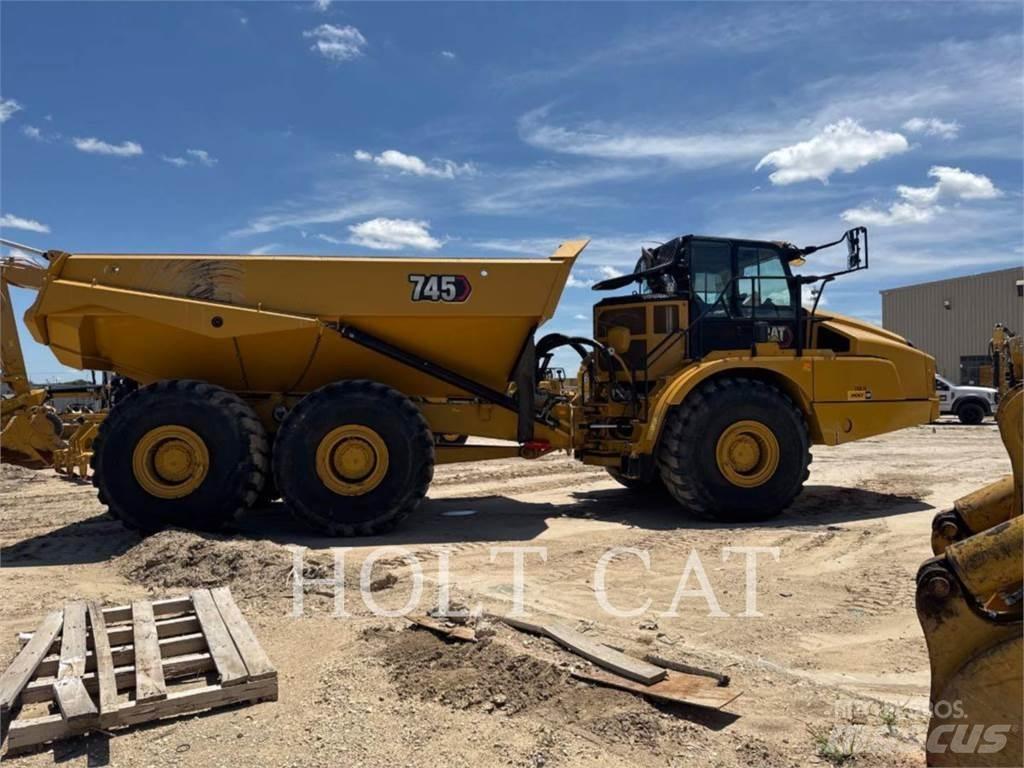 CAT 745 Wozidła przegubowe