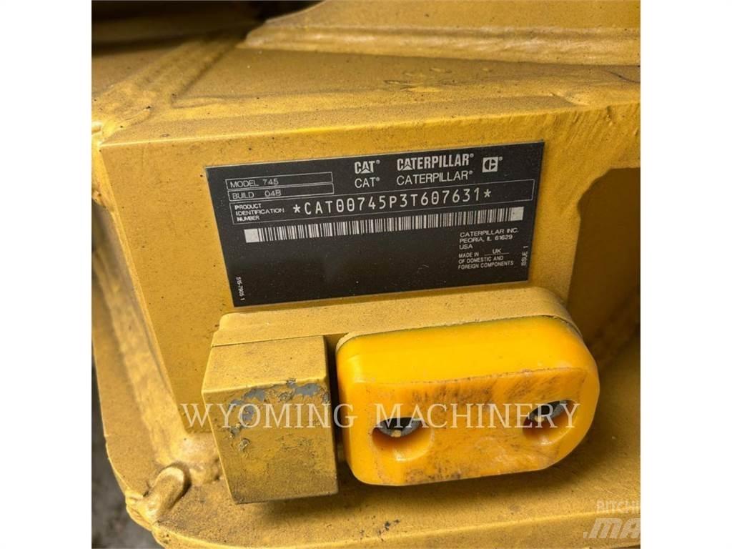 CAT 745 Wozidła przegubowe