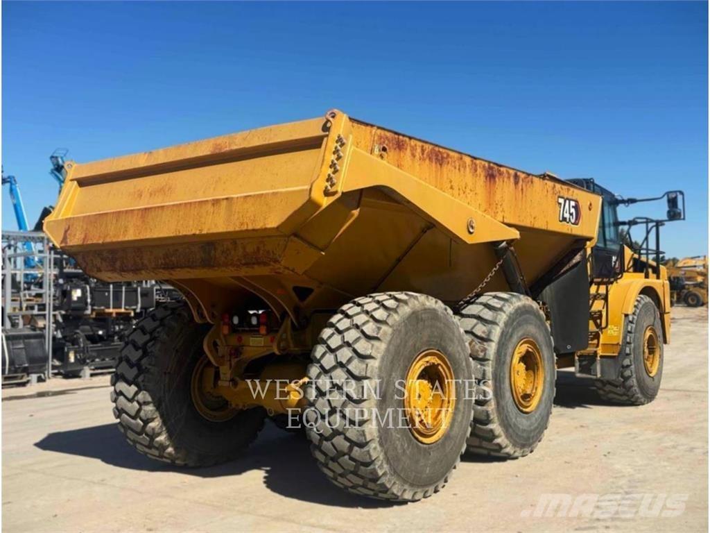 CAT 745 Wozidła przegubowe