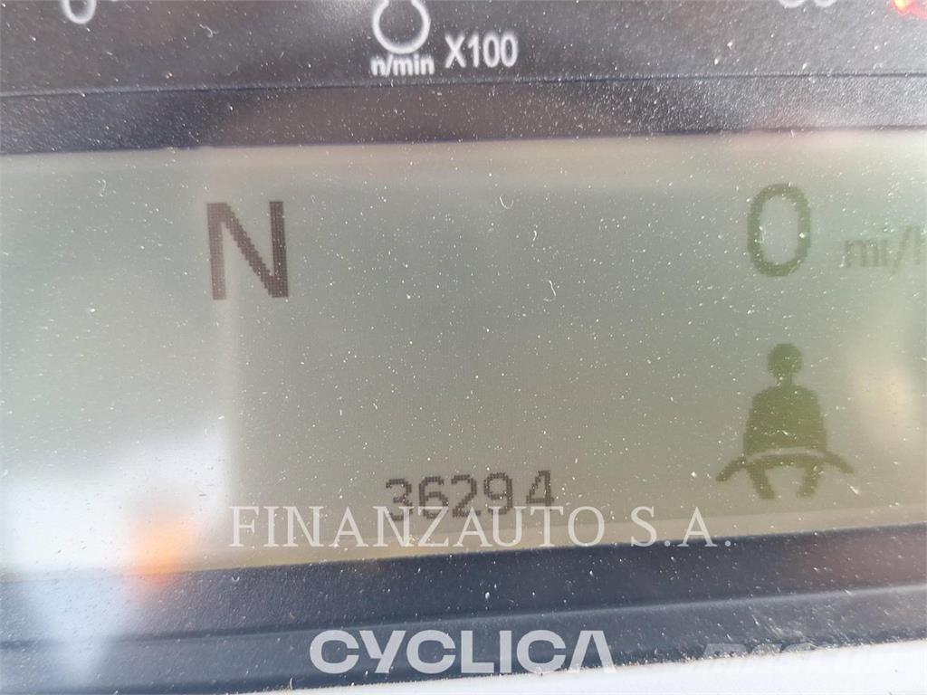 CAT 745 Wozidła przegubowe