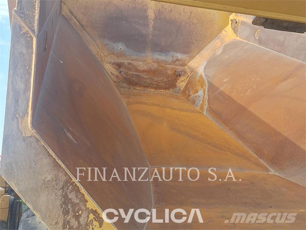 CAT 745 Wozidła przegubowe