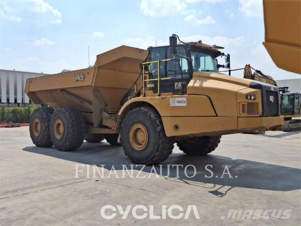 CAT 745 Wozidła przegubowe