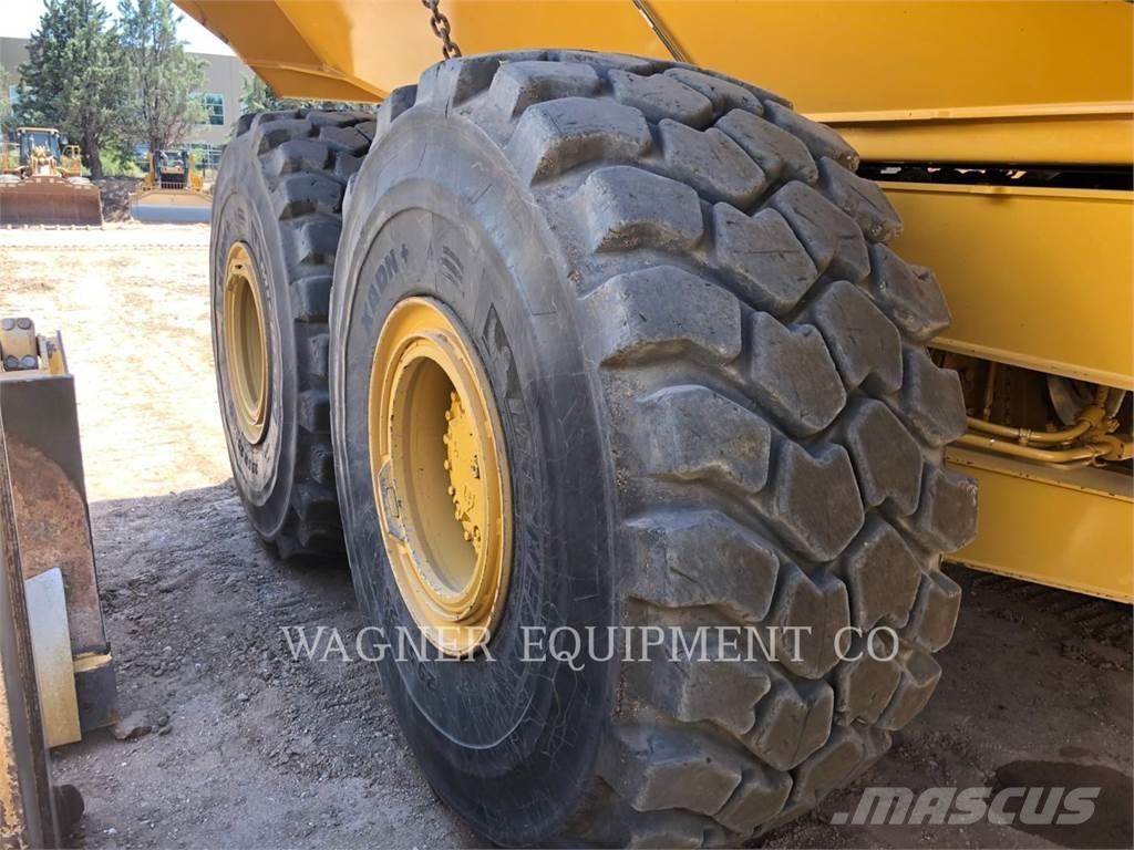 CAT 745 Wozidła przegubowe