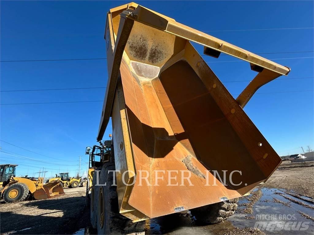 CAT 745-04 Wozidła przegubowe
