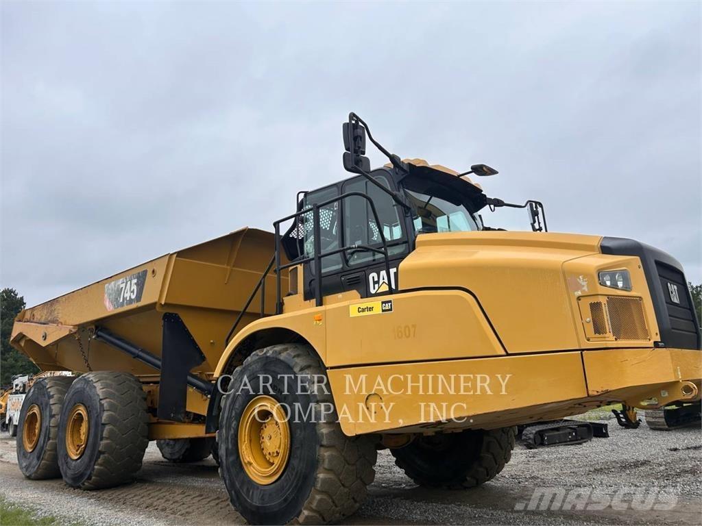 CAT 745-04 Wozidła przegubowe