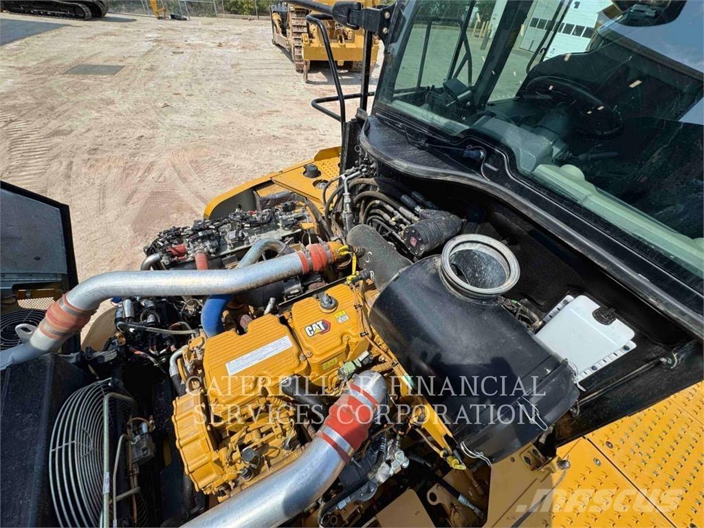 CAT 745-04 Wozidła przegubowe