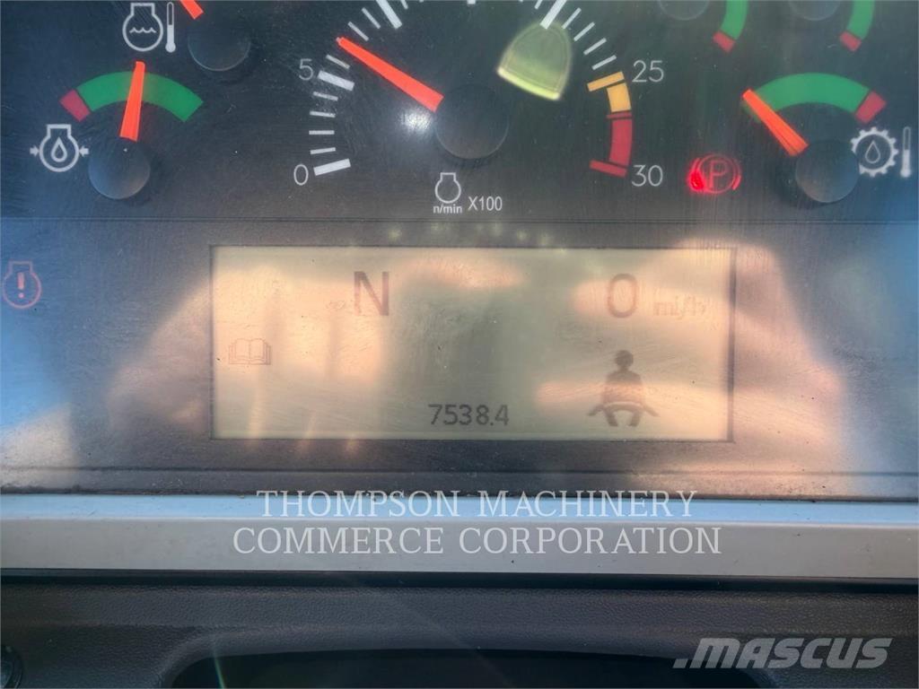 CAT 745-04 Wozidła przegubowe