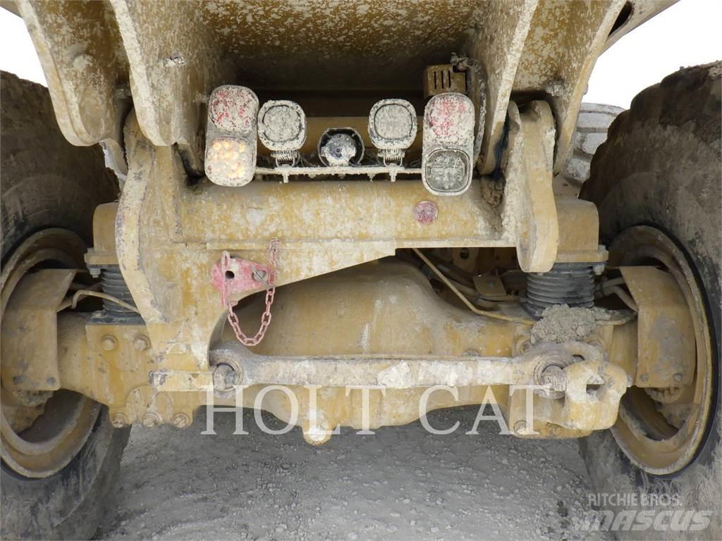 CAT 74504 Wozidła przegubowe