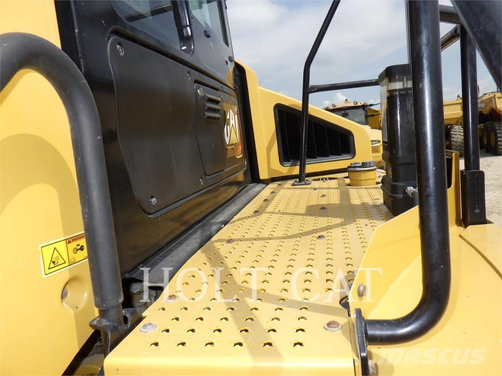 CAT 74504 Wozidła przegubowe