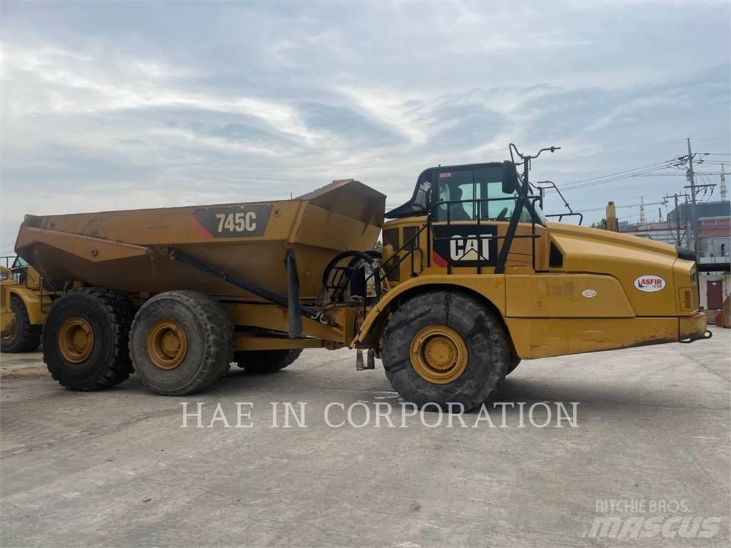 CAT 745C Wozidła przegubowe