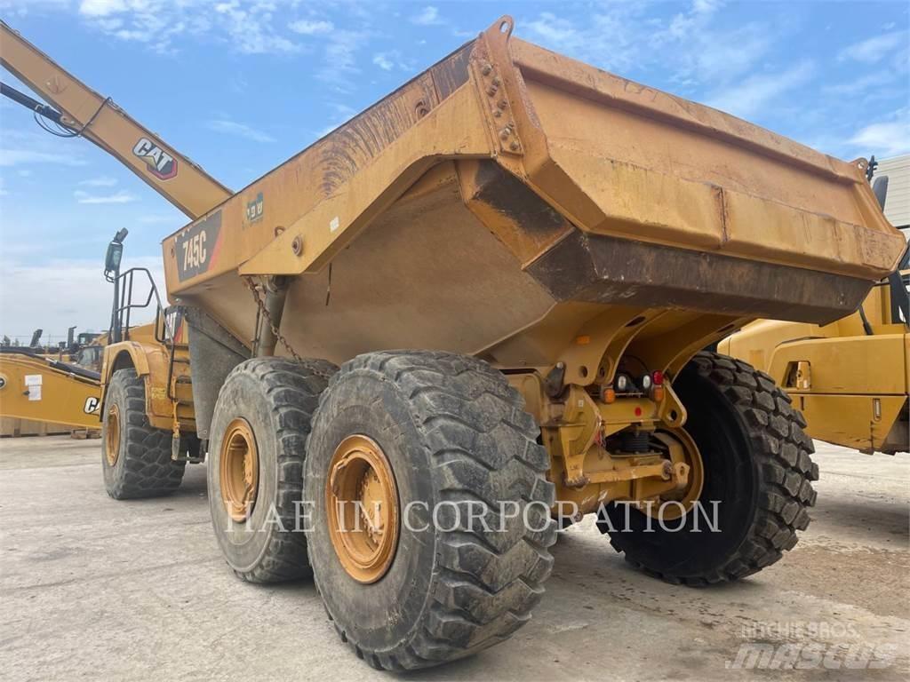 CAT 745C Wozidła przegubowe