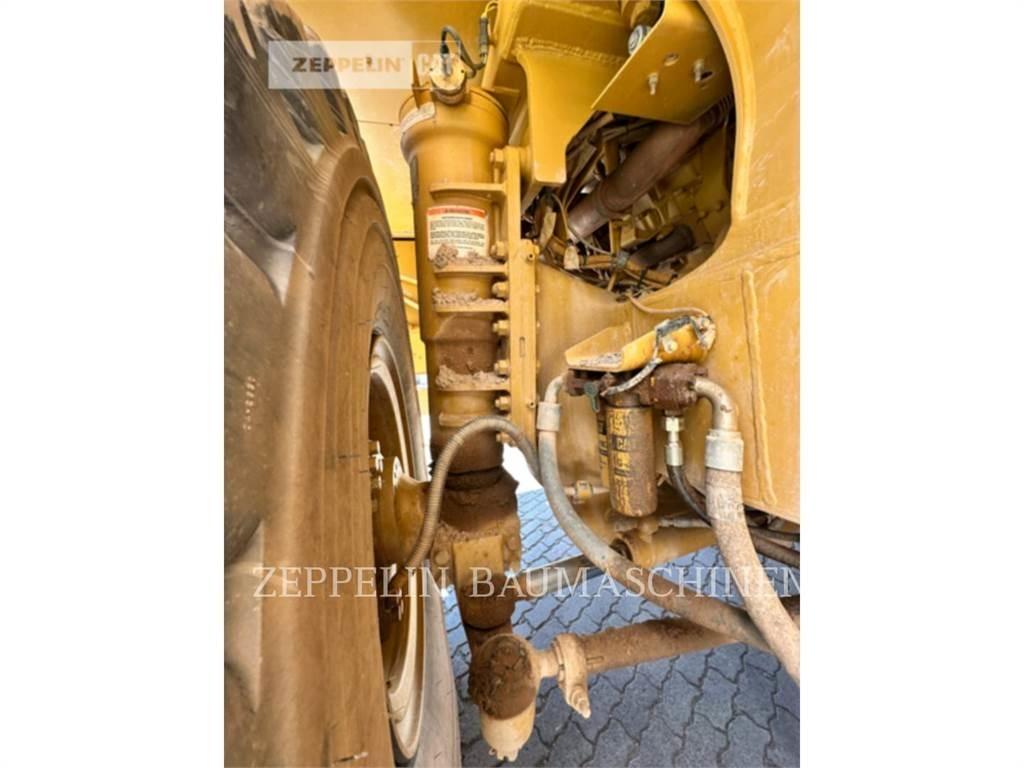 CAT 775E Wozidła przegubowe