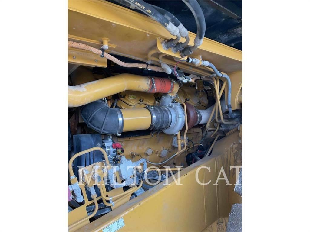 CAT 775F Wozidła przegubowe