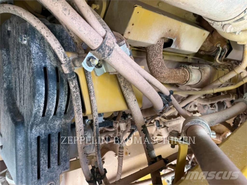 CAT 775G Wozidła przegubowe
