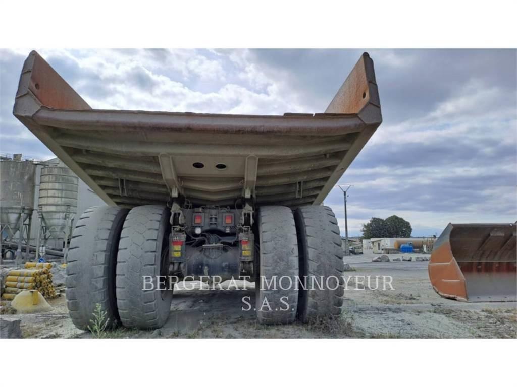 CAT 777F Wozidła przegubowe