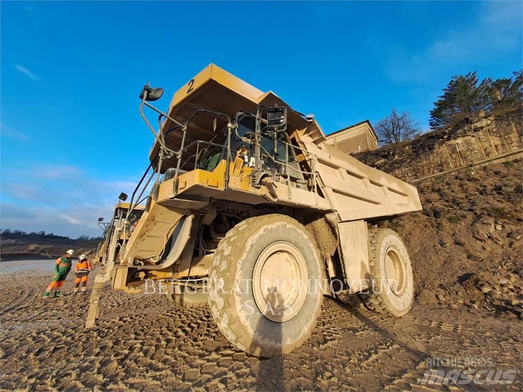 CAT 777G Wozidła przegubowe
