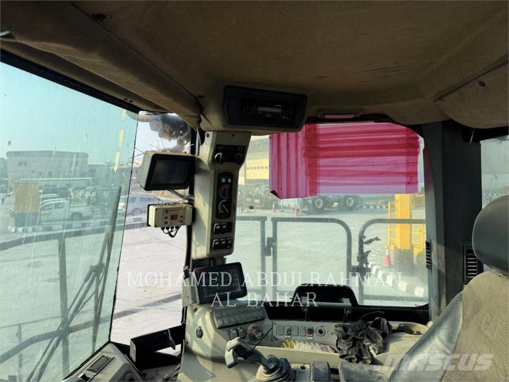 CAT 834K Spycharki kołowe