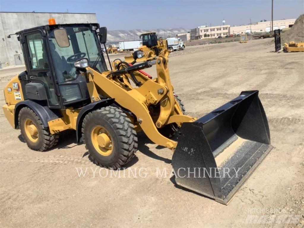 CAT 906 Ładowarki kołowe