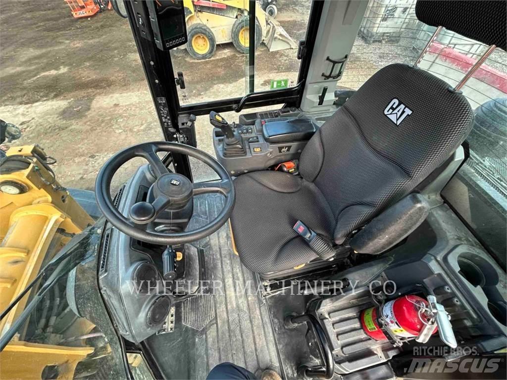 CAT 906 Ładowarki kołowe