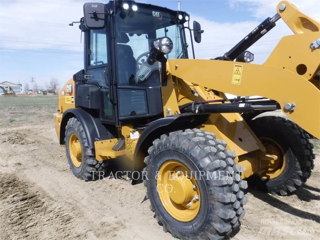 CAT 906 Ładowarki kołowe