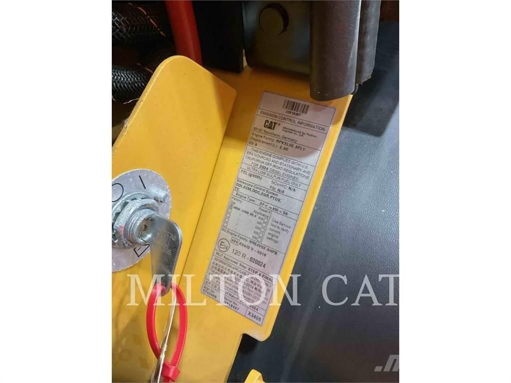 CAT 906 Ładowarki kołowe