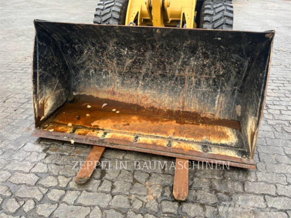 CAT 906-14 Ładowarki kołowe