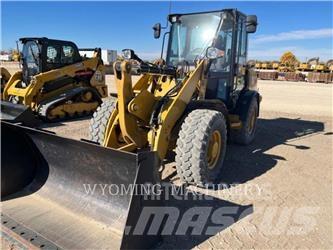 CAT 906M Ładowarki kołowe