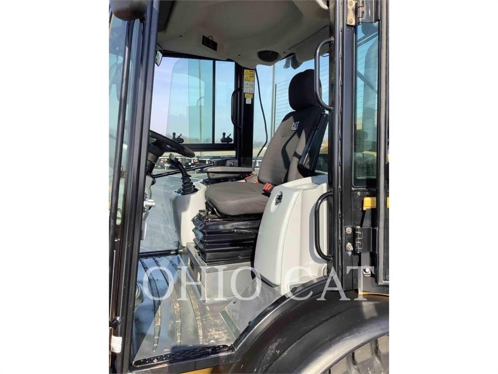CAT 906M Miniładowarki