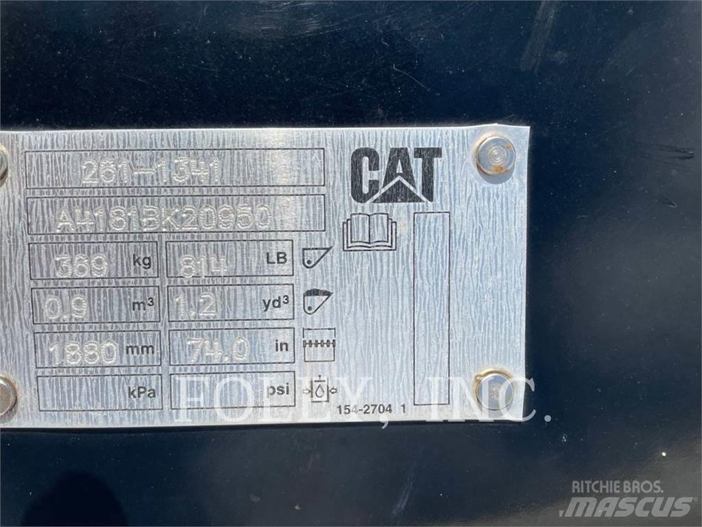 CAT 906M Ładowarki kołowe