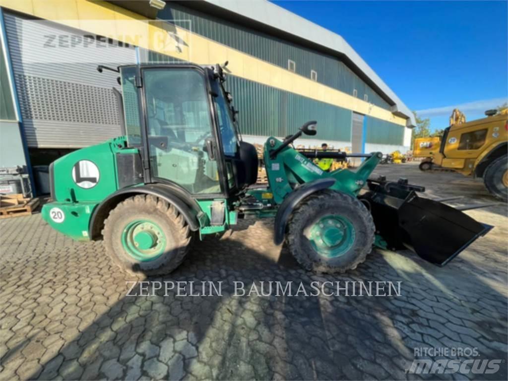 CAT 906M Ładowarki kołowe