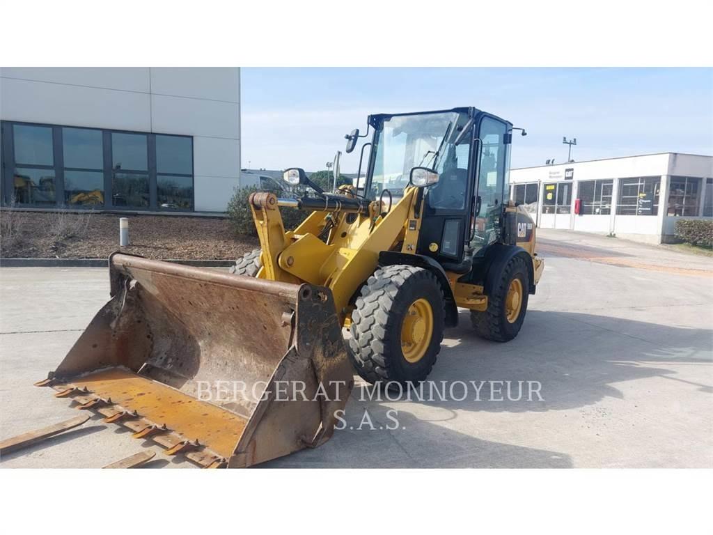 CAT 906M Ładowarki kołowe