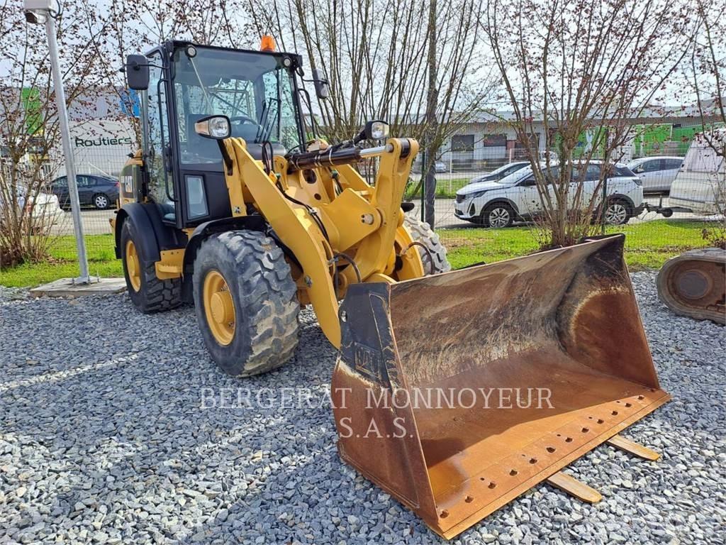 CAT 906M Ładowarki kołowe