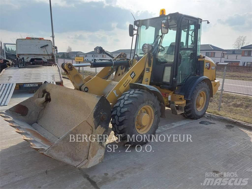 CAT 906M Ładowarki kołowe