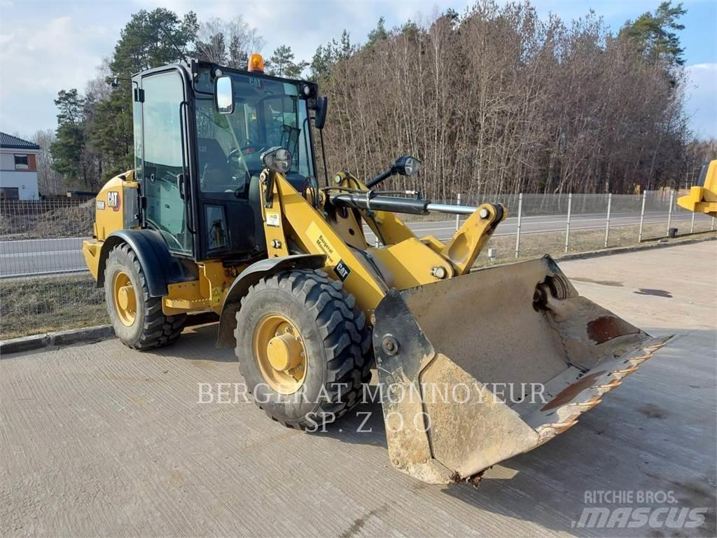 CAT 906M Ładowarki kołowe