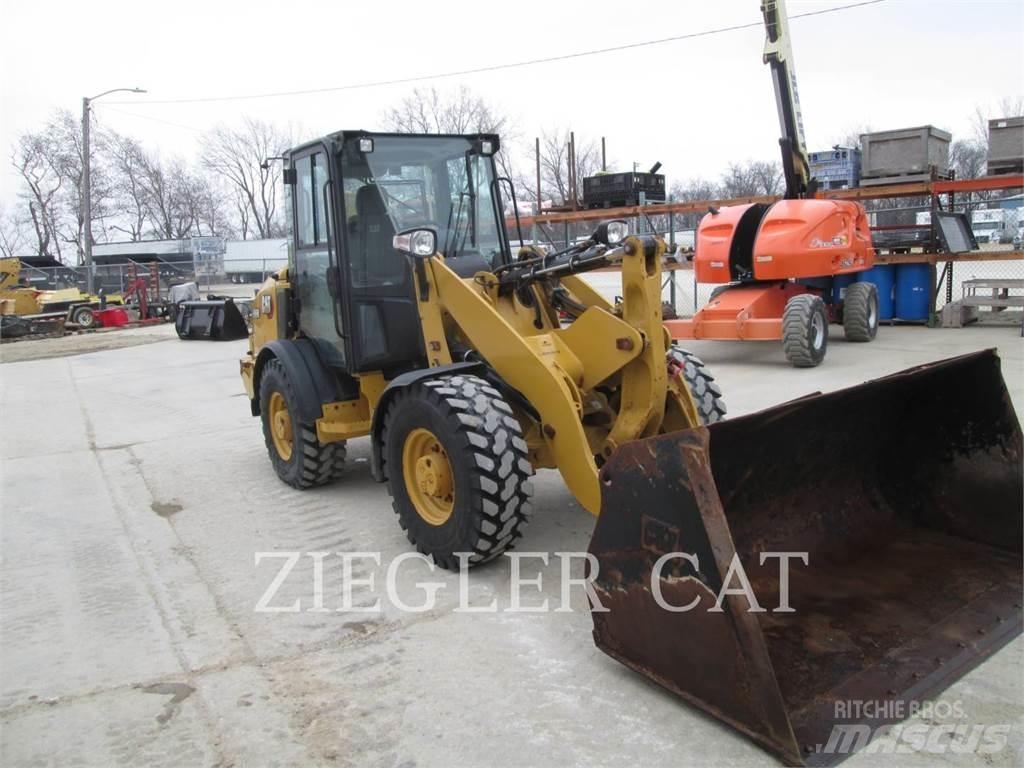 CAT 906M Ładowarki kołowe