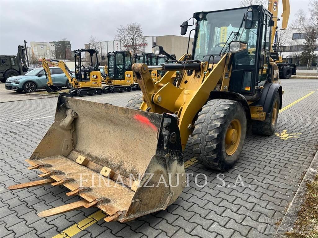 CAT 906M Ładowarki kołowe