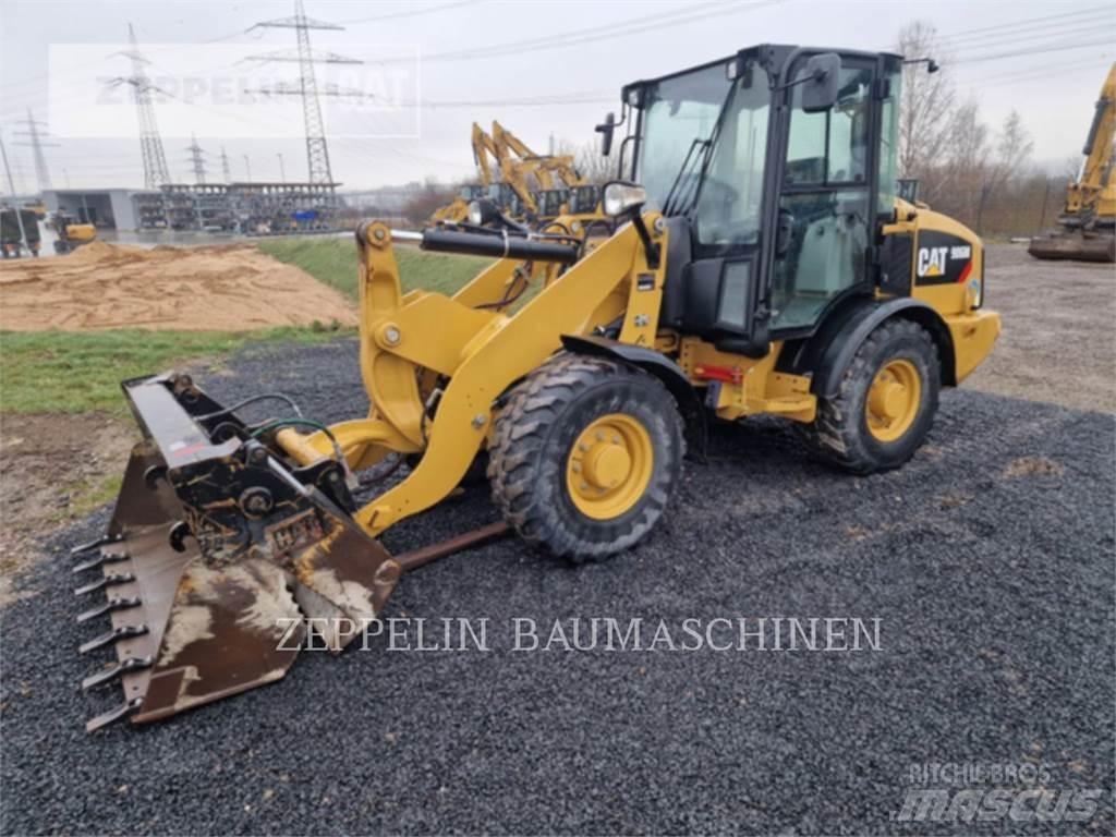 CAT 906M Ładowarki kołowe