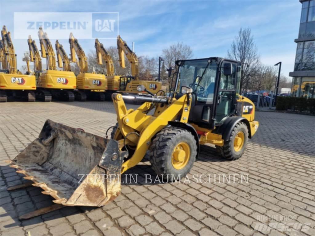 CAT 906M Ładowarki kołowe