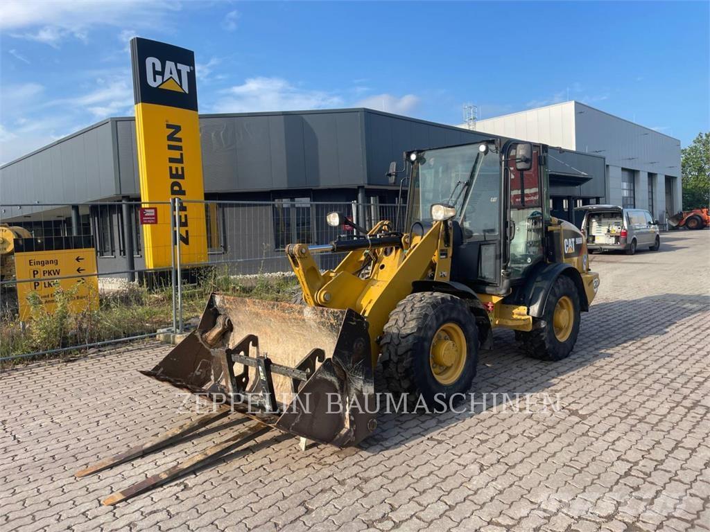 CAT 906M Ładowarki kołowe