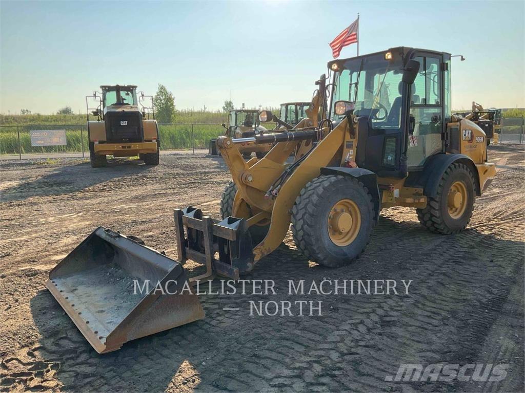 CAT 906M Ładowarki kołowe