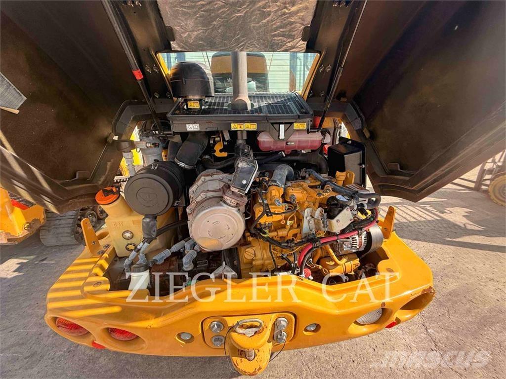 CAT 906M Ładowarki kołowe