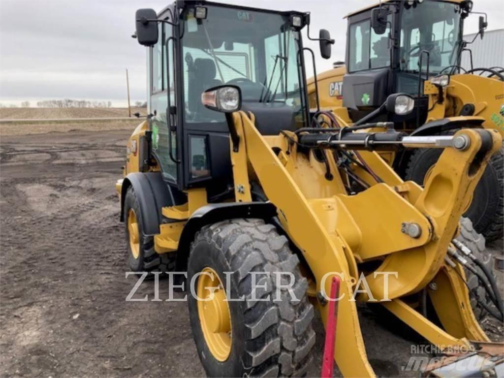 CAT 907M Ładowarki kołowe