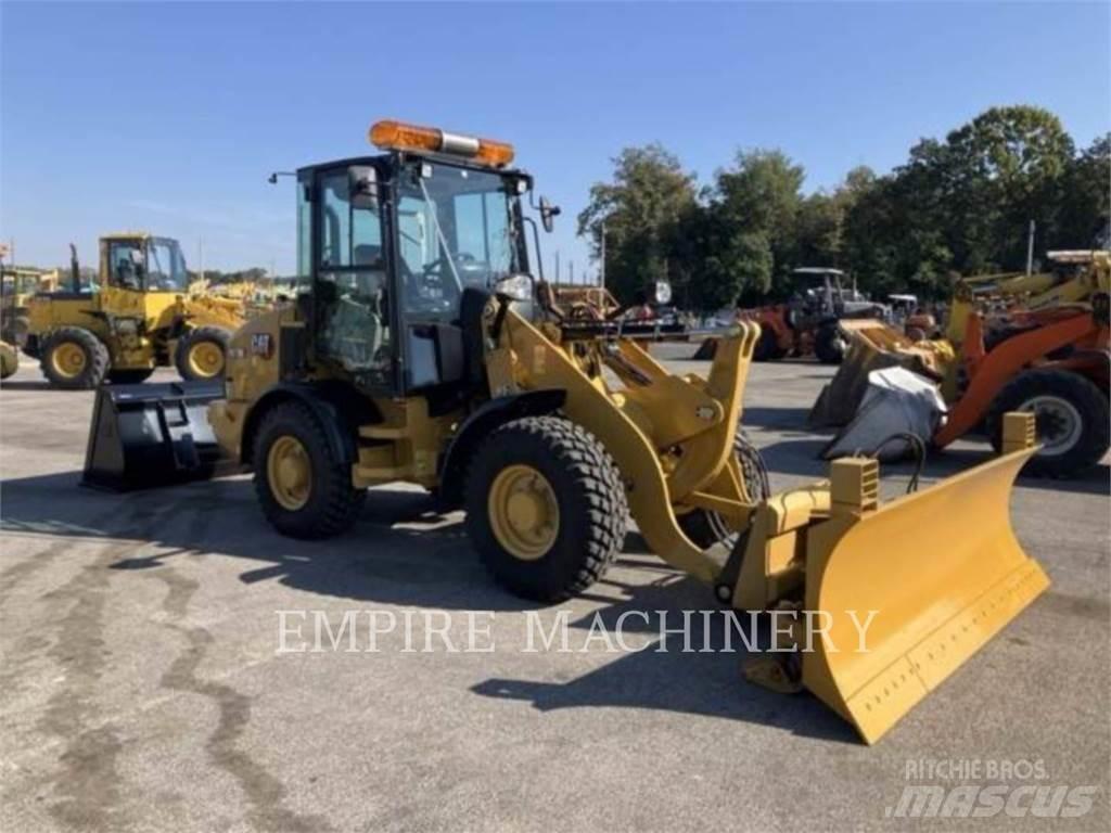 CAT 907M Ładowarki kołowe