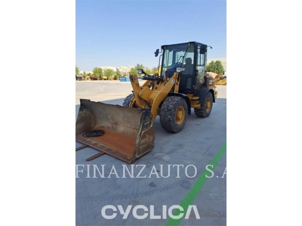 CAT 907M Ładowarki kołowe