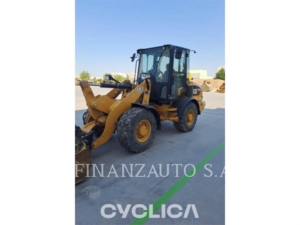 CAT 907M Ładowarki kołowe