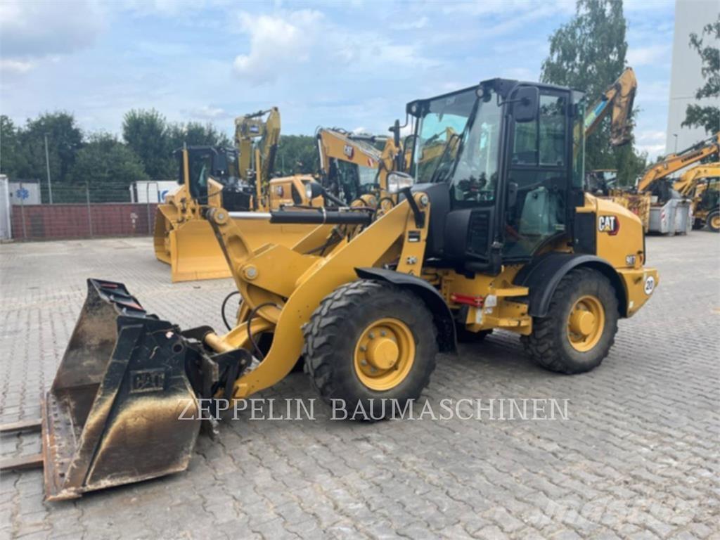 CAT 907M Ładowarki kołowe