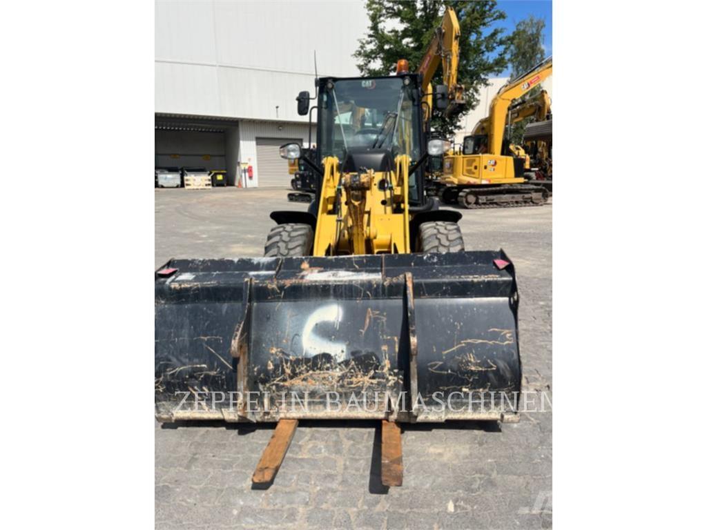 CAT 907M Ładowarki kołowe